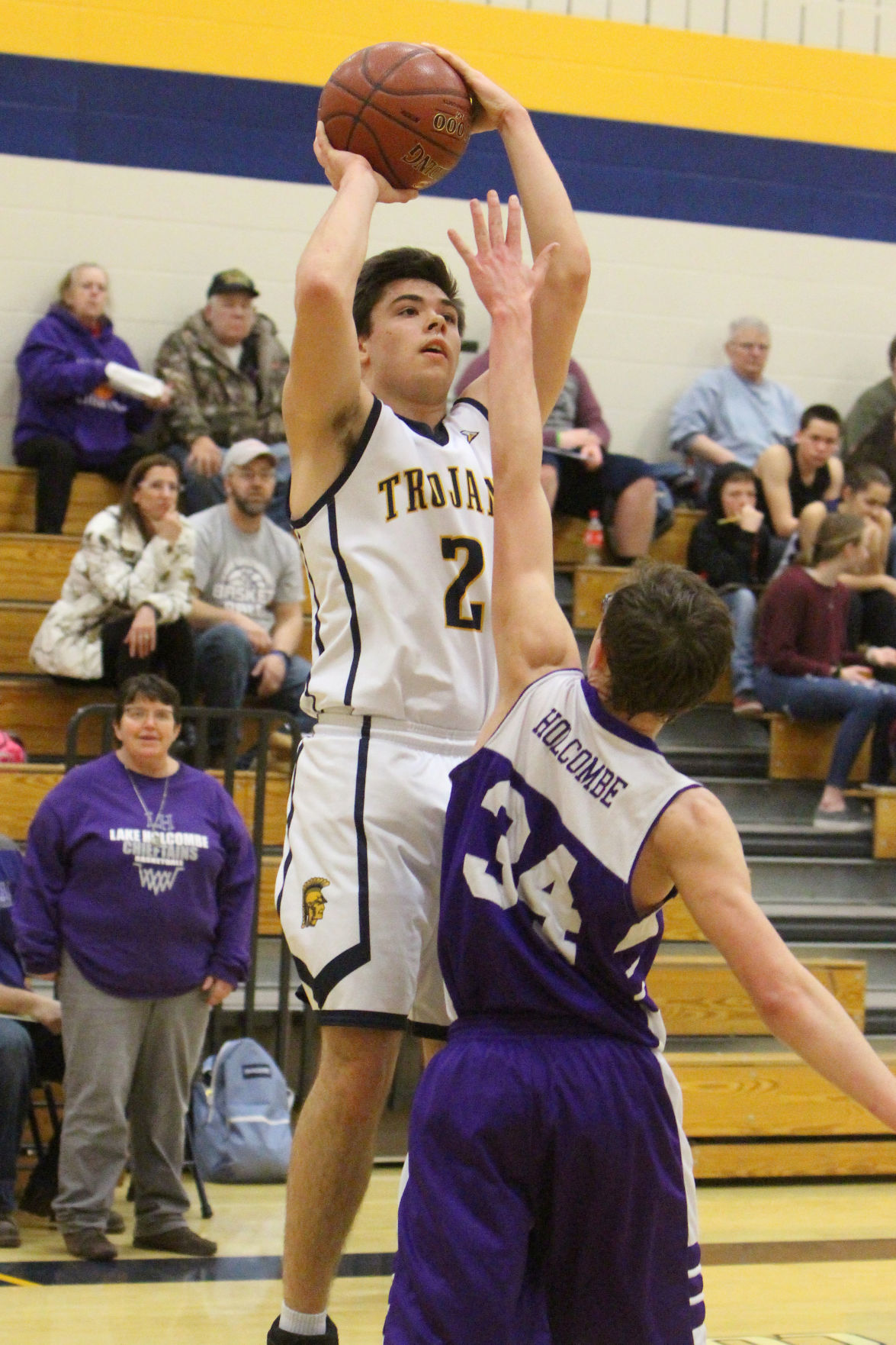 Lake Holcombe at New Auburn boys basketball 2-14-19